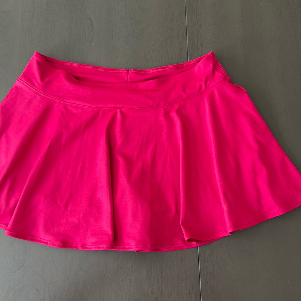 Nike Dri-fit dark pink workout skort size M